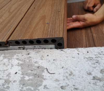 Costruzione su misura di copertura piscina decking da esterno